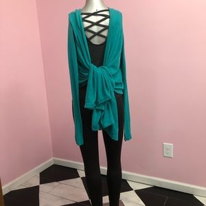 BCBG MAXAZRIA Versatile Cardiwrap